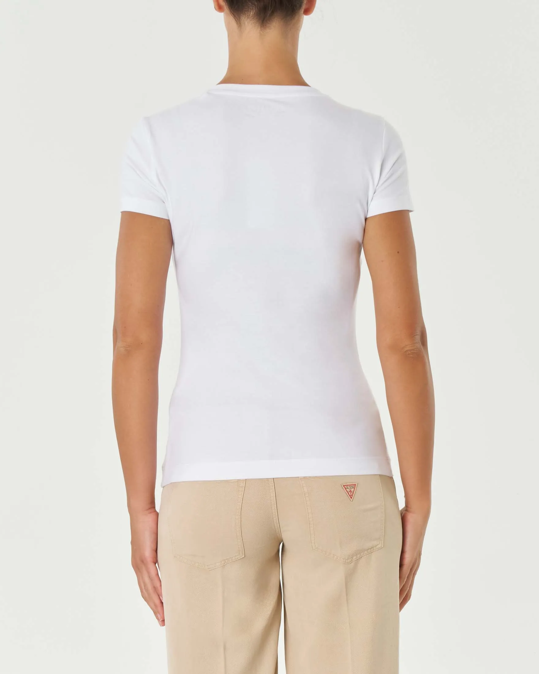 T-shirt di colore bianco in cotone con stampa logo sul petto e motivo floreale attorno