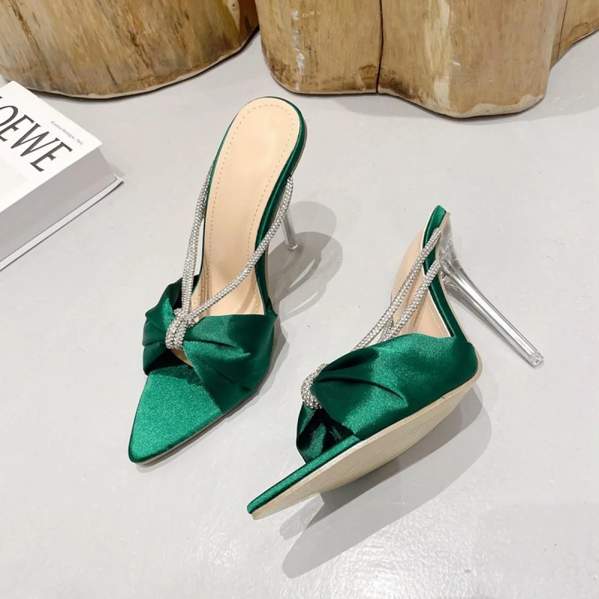 Tstctb Pantofole da donna in cristallo di raso Party Fashion Scarpe a punta trasparenti con tacco a spillo in perspex Scarpe da